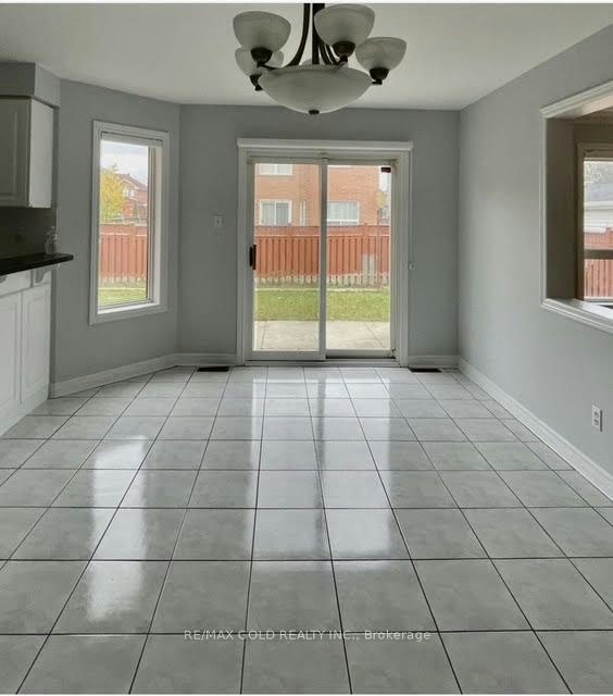 Upper-25 Giza Crescent, Brampton, ON, L6R 2R2 - 10