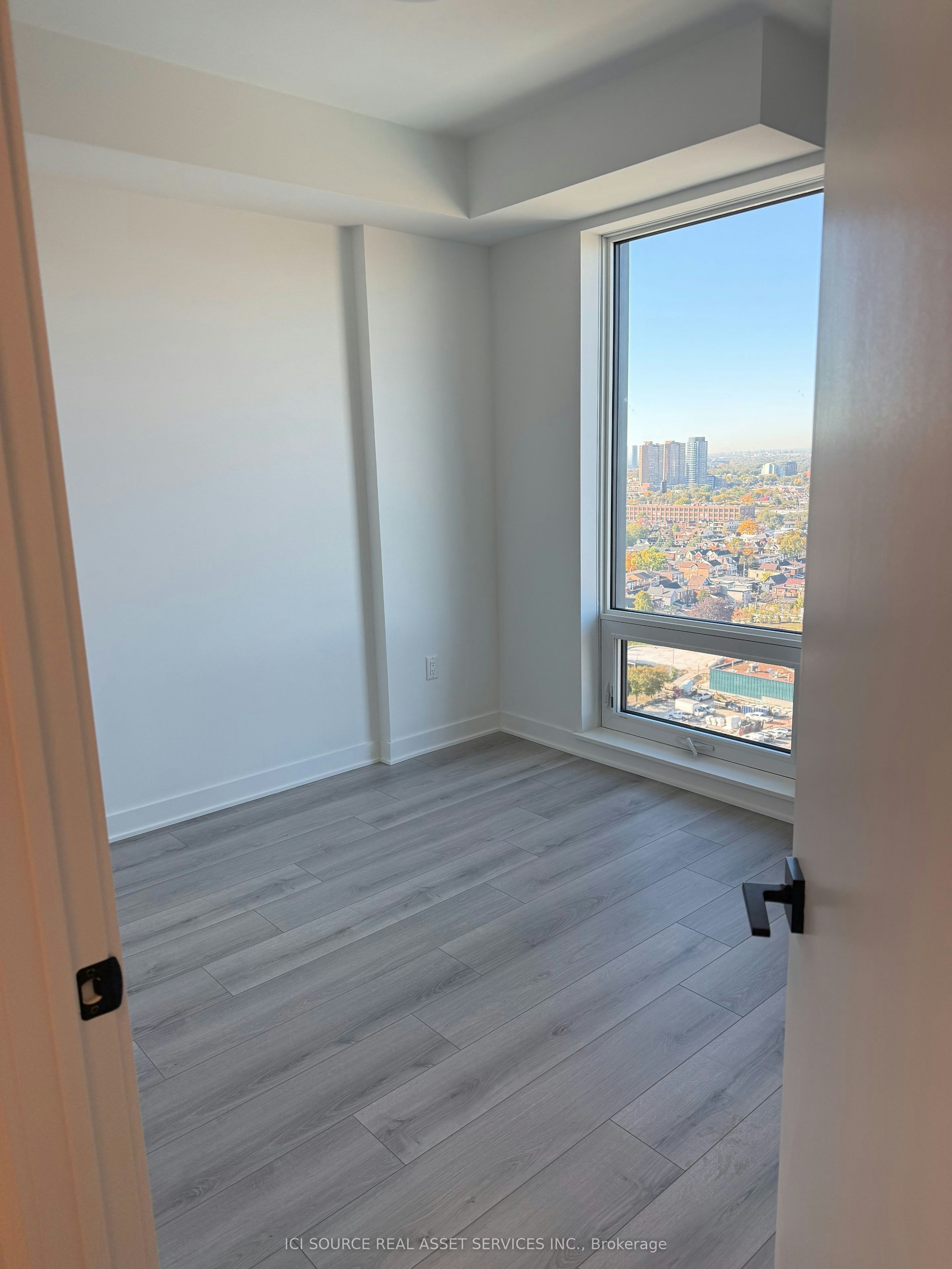 1701-1185 Dupont Street, Toronto, ON, M6H 0G5 - 5