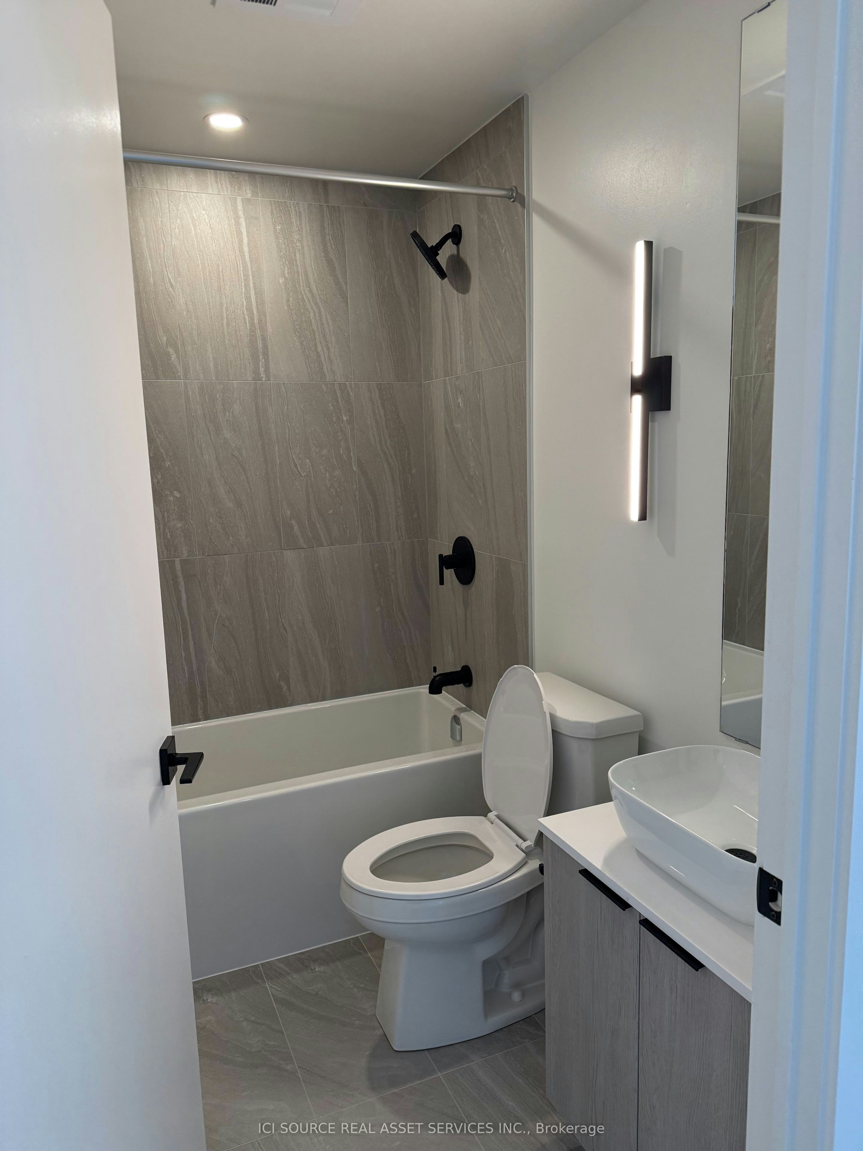 1701-1185 Dupont Street, Toronto, ON, M6H 0G5 - 8