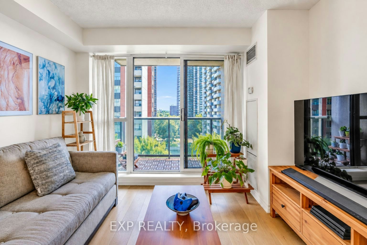 709-5 Michael Power Place, Toronto, ON, M9A 0A3 - 17