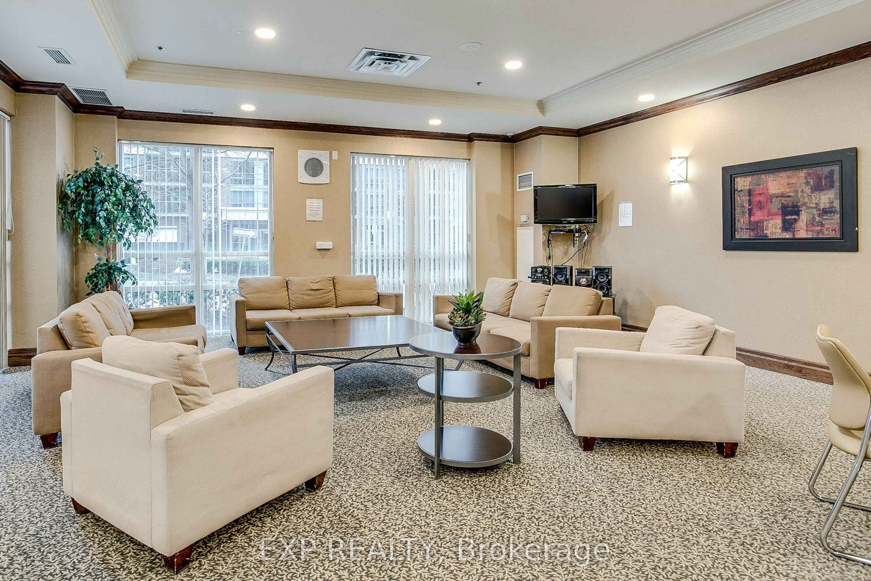 709-5 Michael Power Place, Toronto, ON, M9A 0A3 - 27