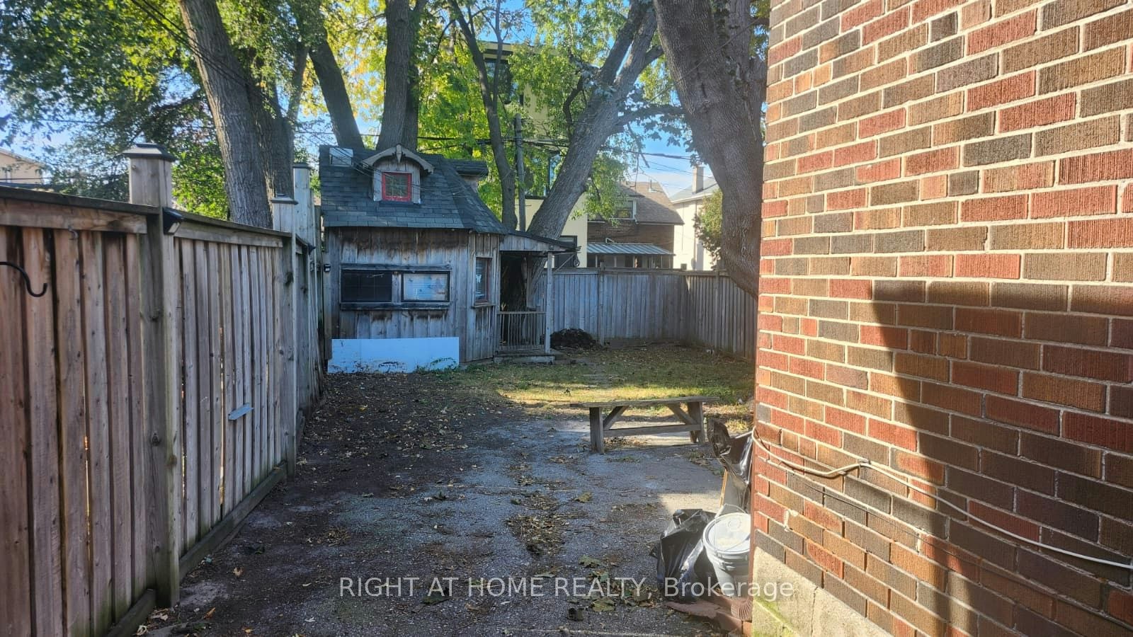 1842 Keele Street, Toronto, ON, M6M 3X4 - 30