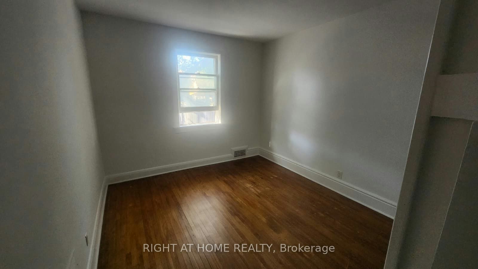 1842 Keele Street, Toronto, ON, M6M 3X4 - 9