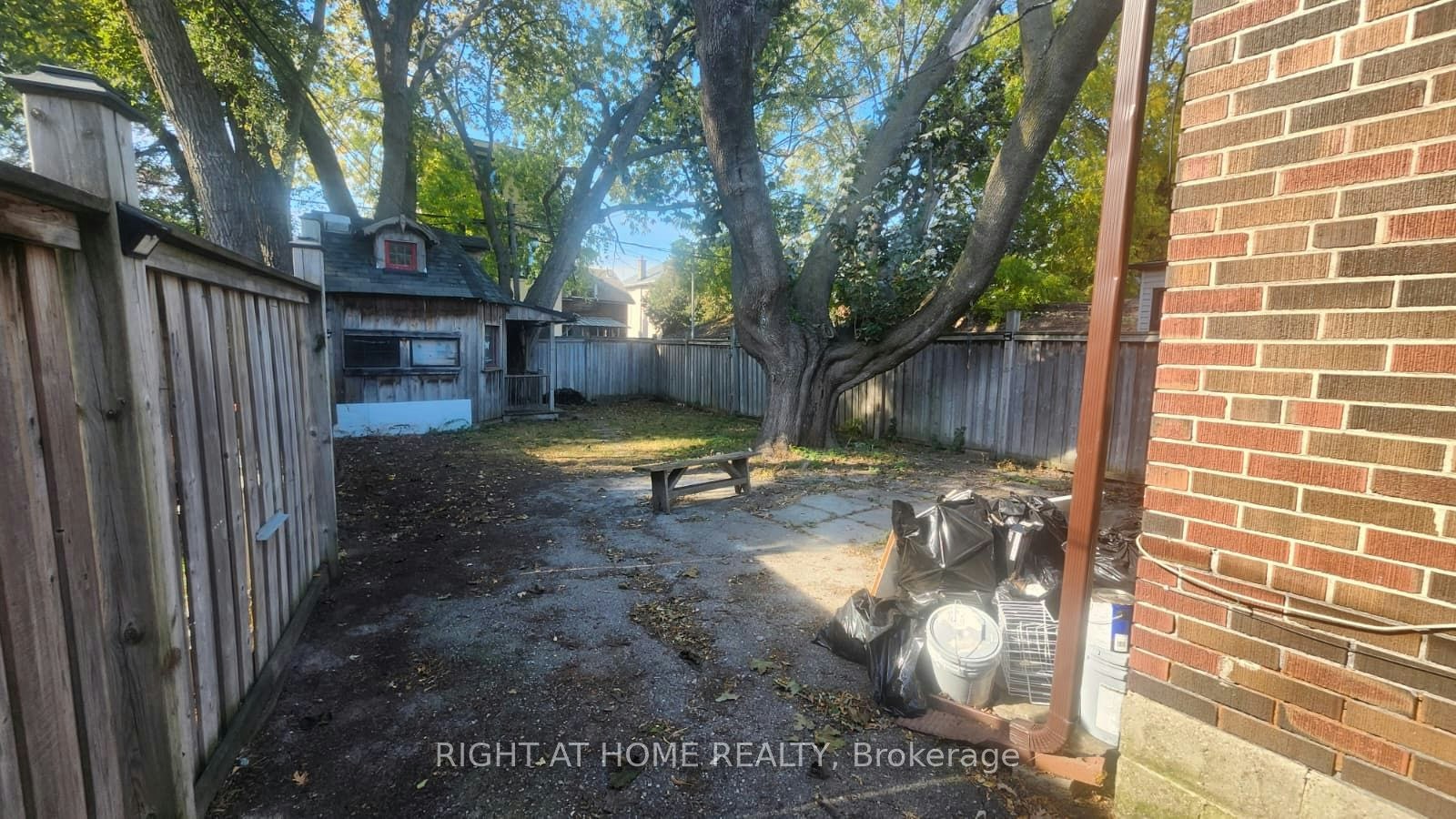 1842 Keele Street, Toronto, ON, M6M 3X4 - 31