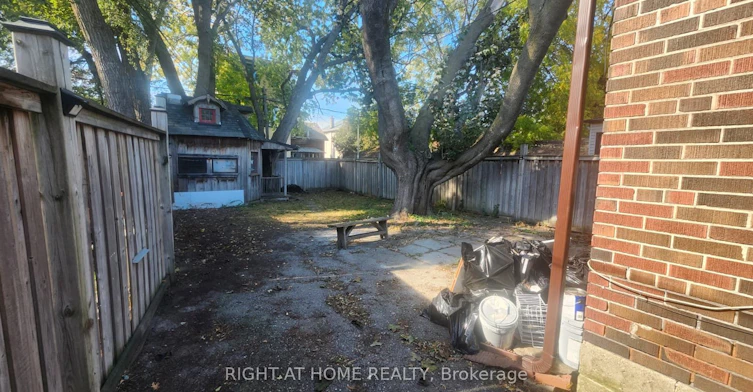 1842 Keele Street, Toronto, ON, M6M 3X4 - 31