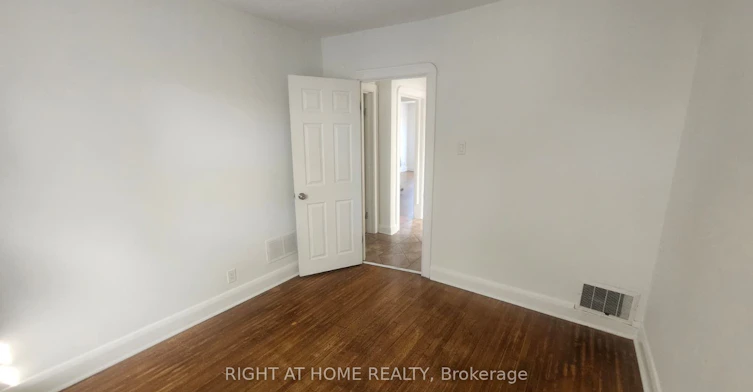 1842 Keele Street, Toronto, ON, M6M 3X4 - 10
