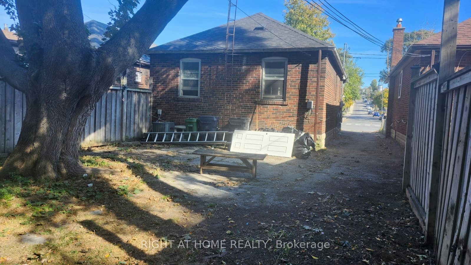 1842 Keele Street, Toronto, ON, M6M 3X4 - 35