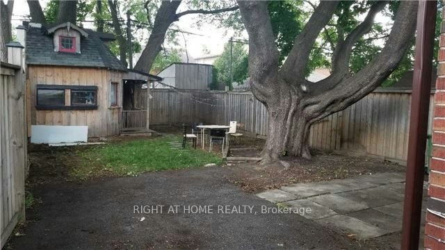 1842 Keele Street, Toronto, ON, M6M 3X4 - 33