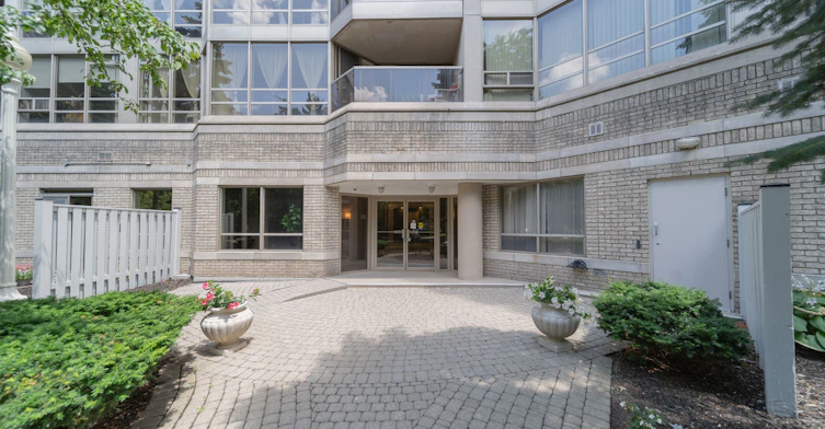 1910-45 Kingsbridge Garden Circle, Mississauga, ON, L5R 3K4 - 32