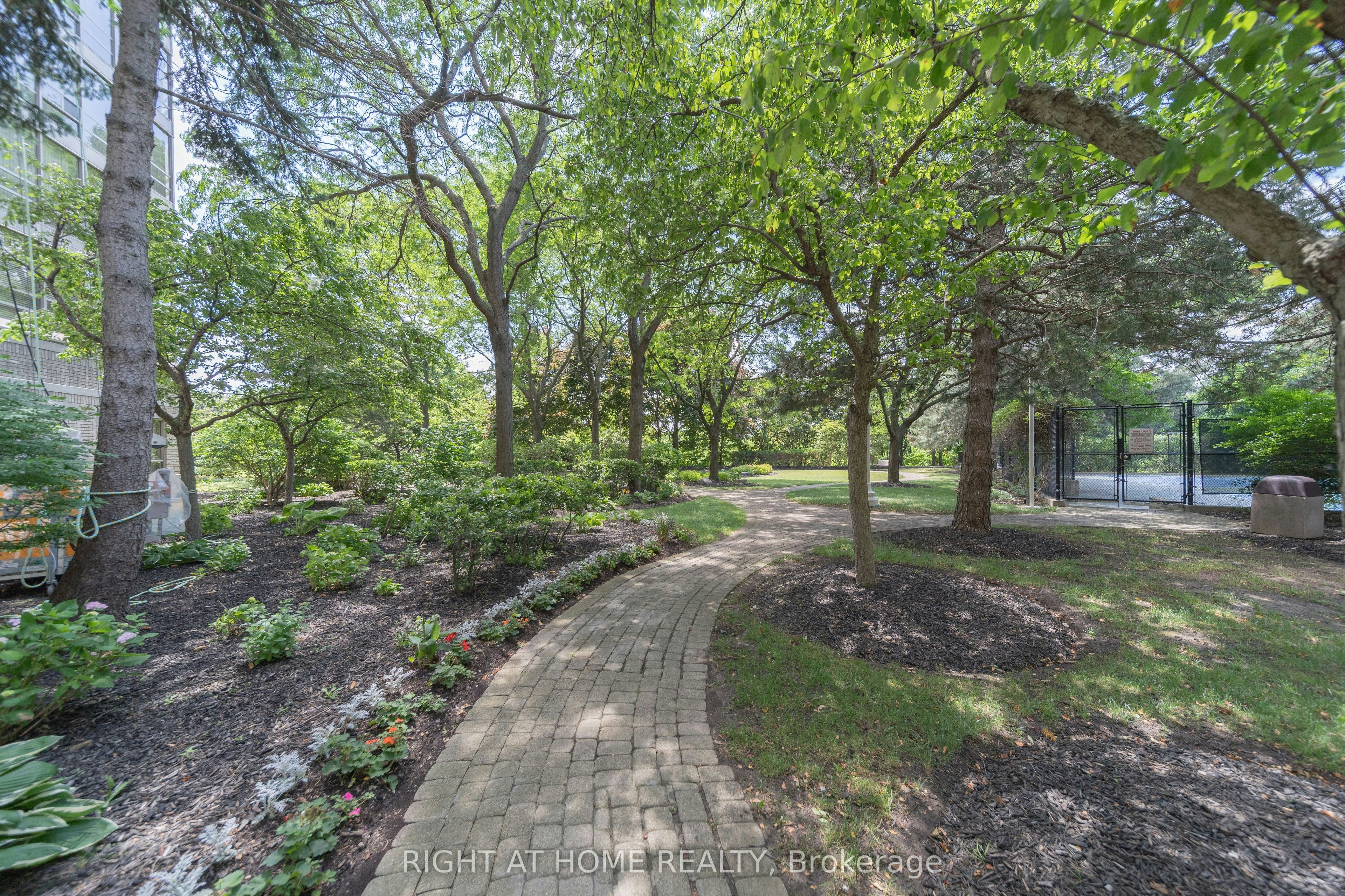 1910-45 Kingsbridge Garden Circle, Mississauga, ON, L5R 3K4 - 29