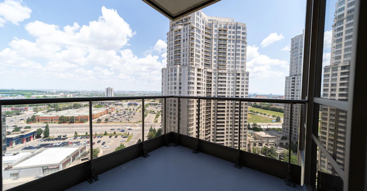 1910-45 Kingsbridge Garden Circle, Mississauga, ON, L5R 3K4 - 24
