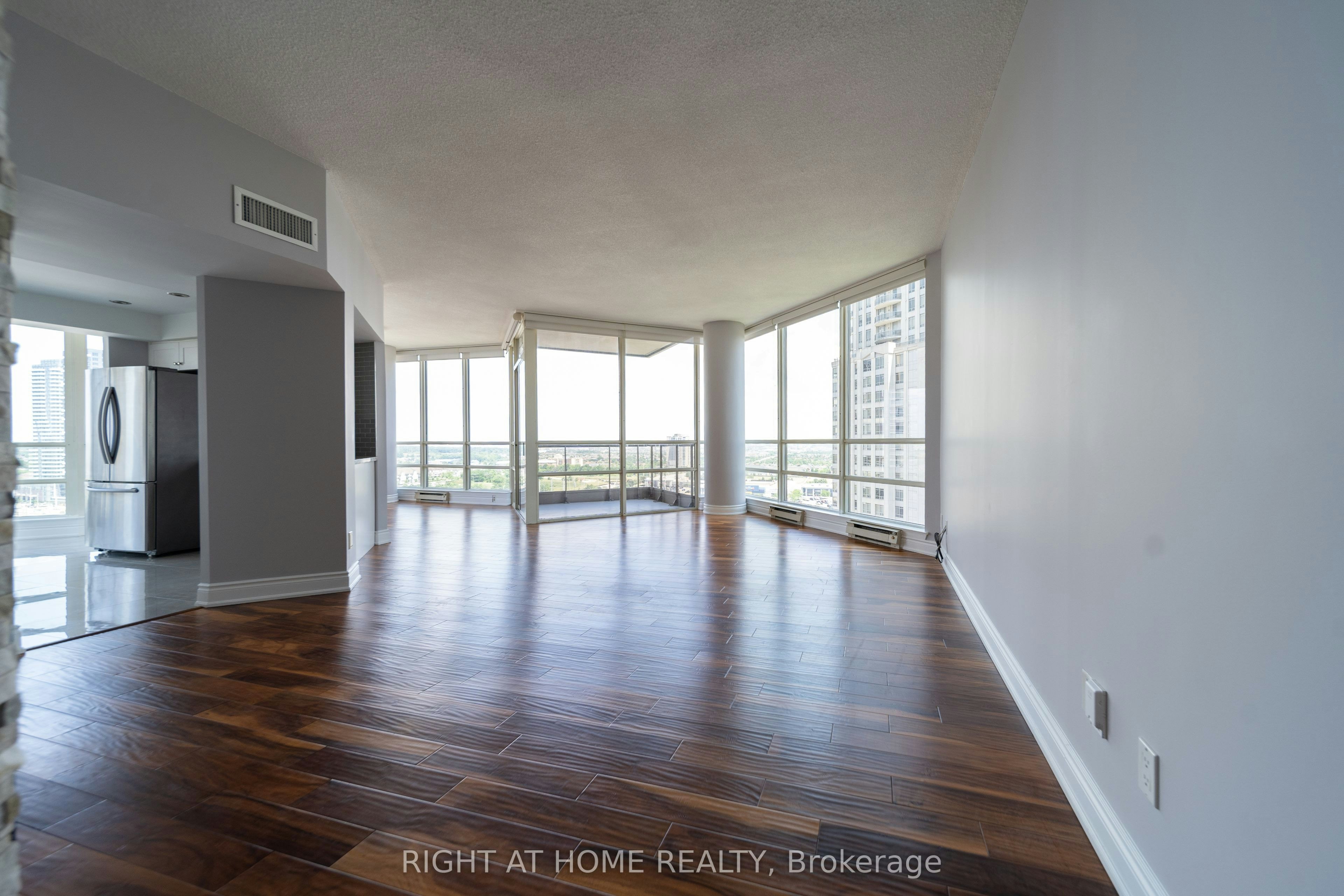 1910-45 Kingsbridge Garden Circle, Mississauga, ON, L5R 3K4 - 3