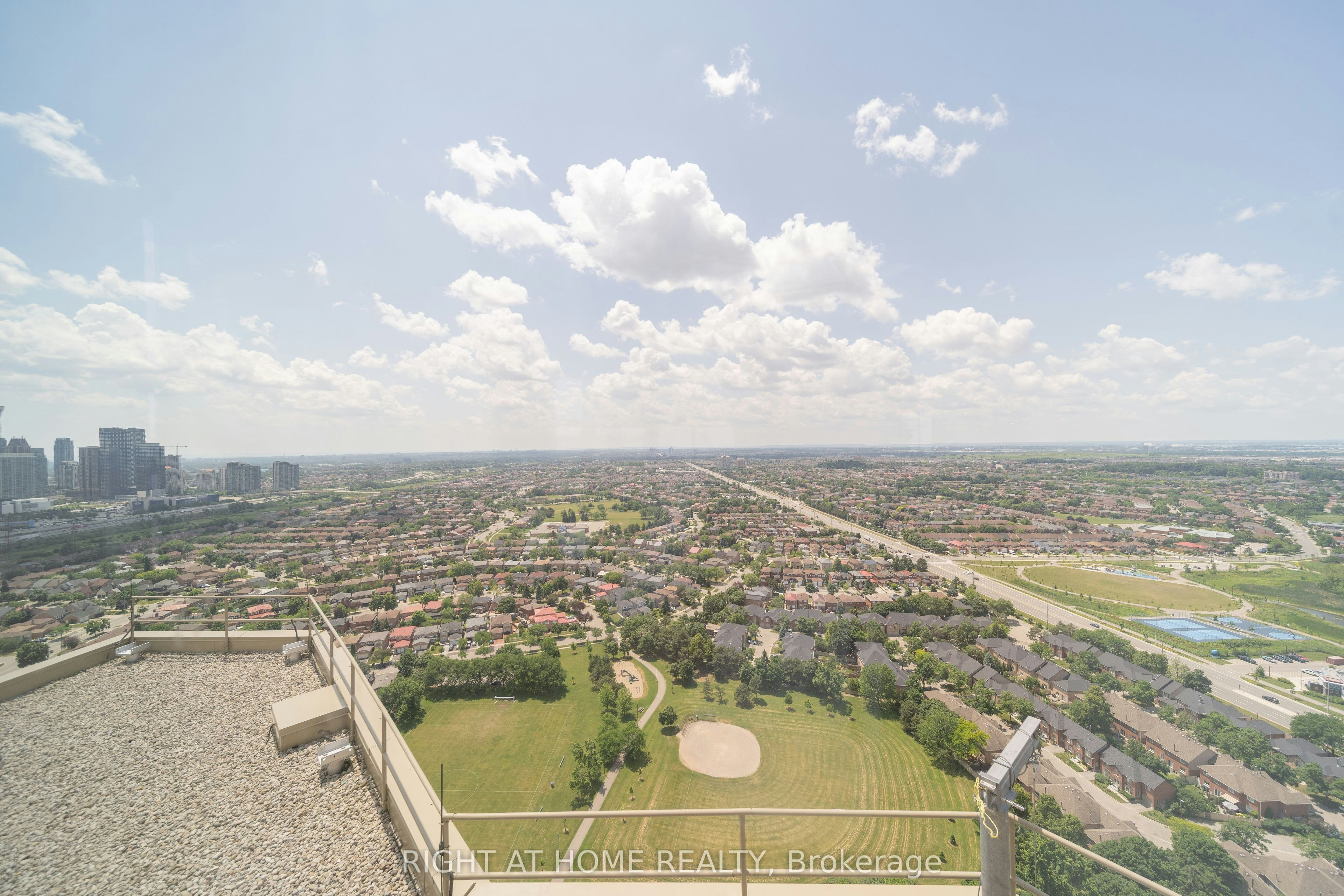 1910-45 Kingsbridge Garden Circle, Mississauga, ON, L5R 3K4 - 39