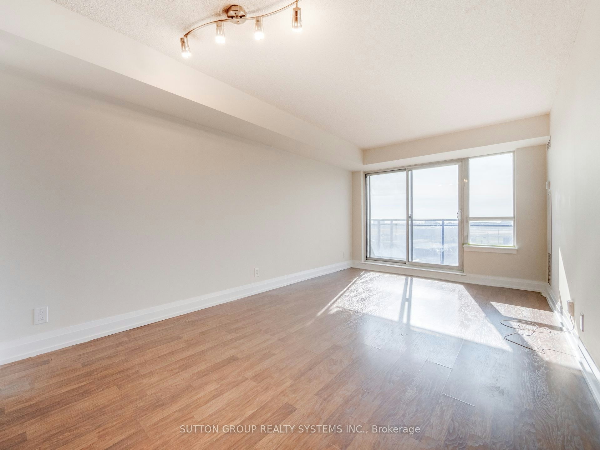 606-55 De Boers Drive, Toronto, ON, M3J 0G5 - 17