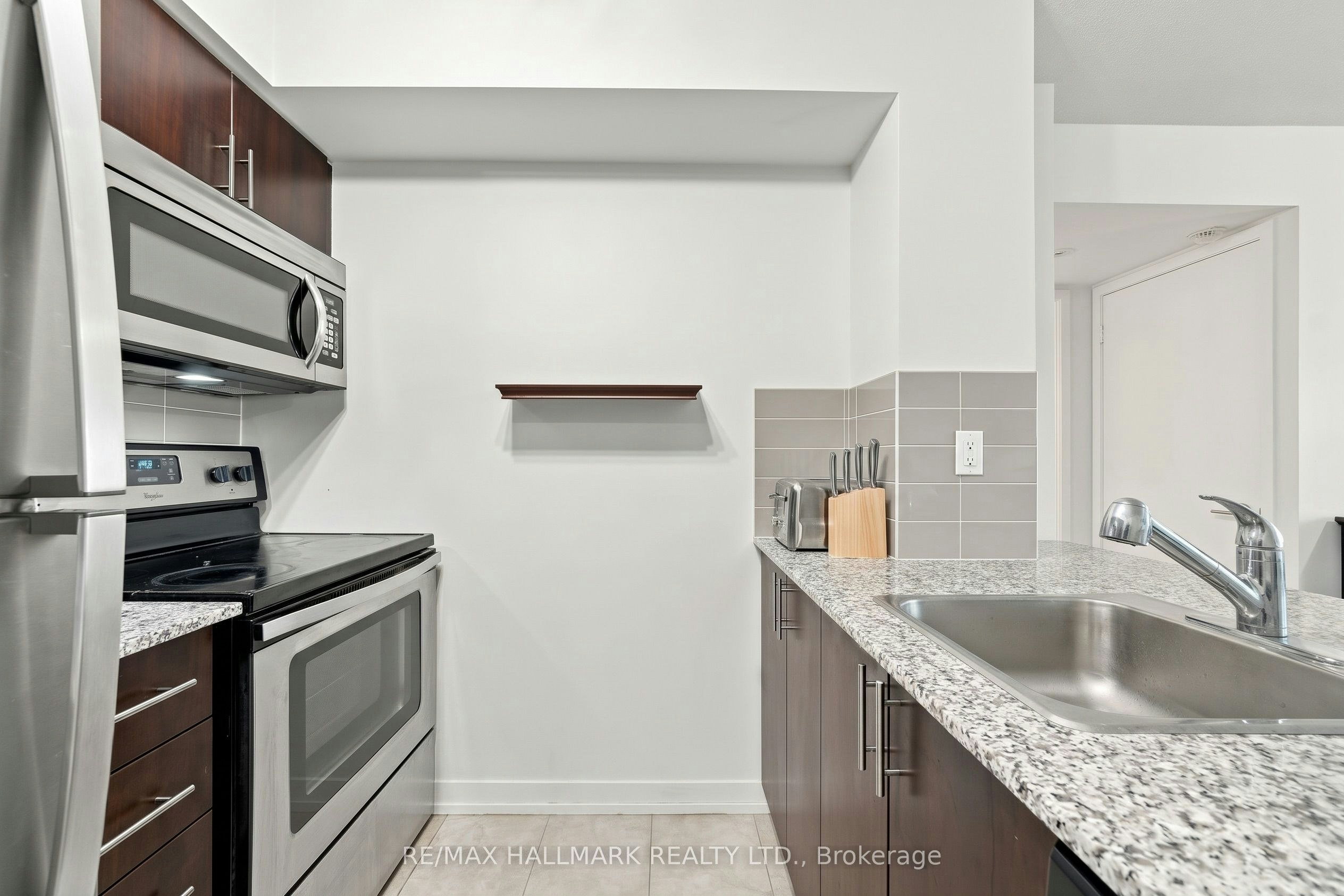 1408-1420 Dupont Street, Toronto, ON, M6H 4J8 - 10