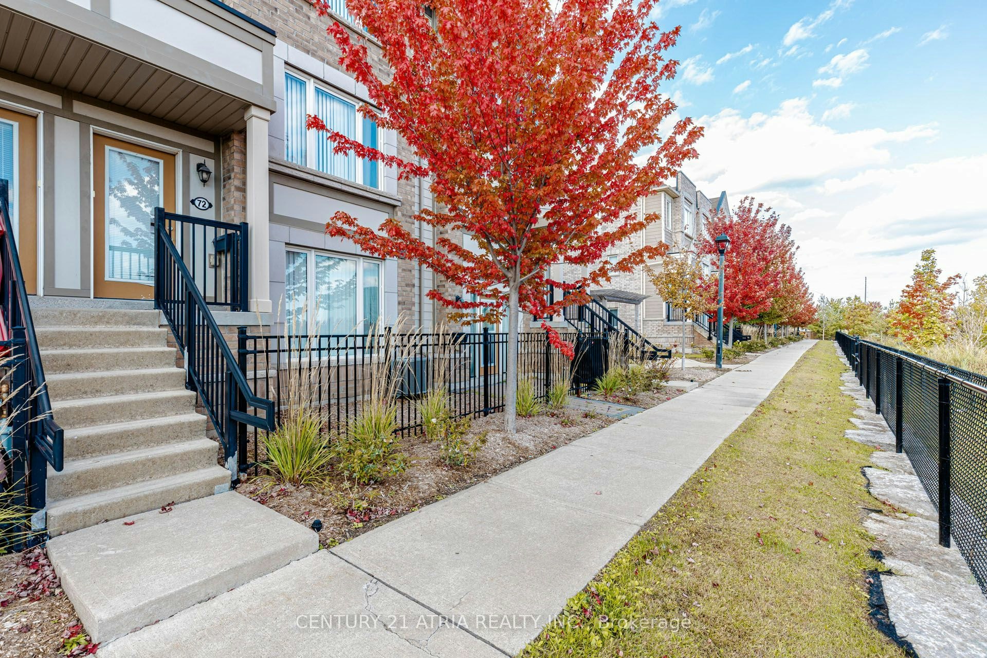 72-1 Beckenrose Court, Brampton, ON, L6Y 6G2 - 2