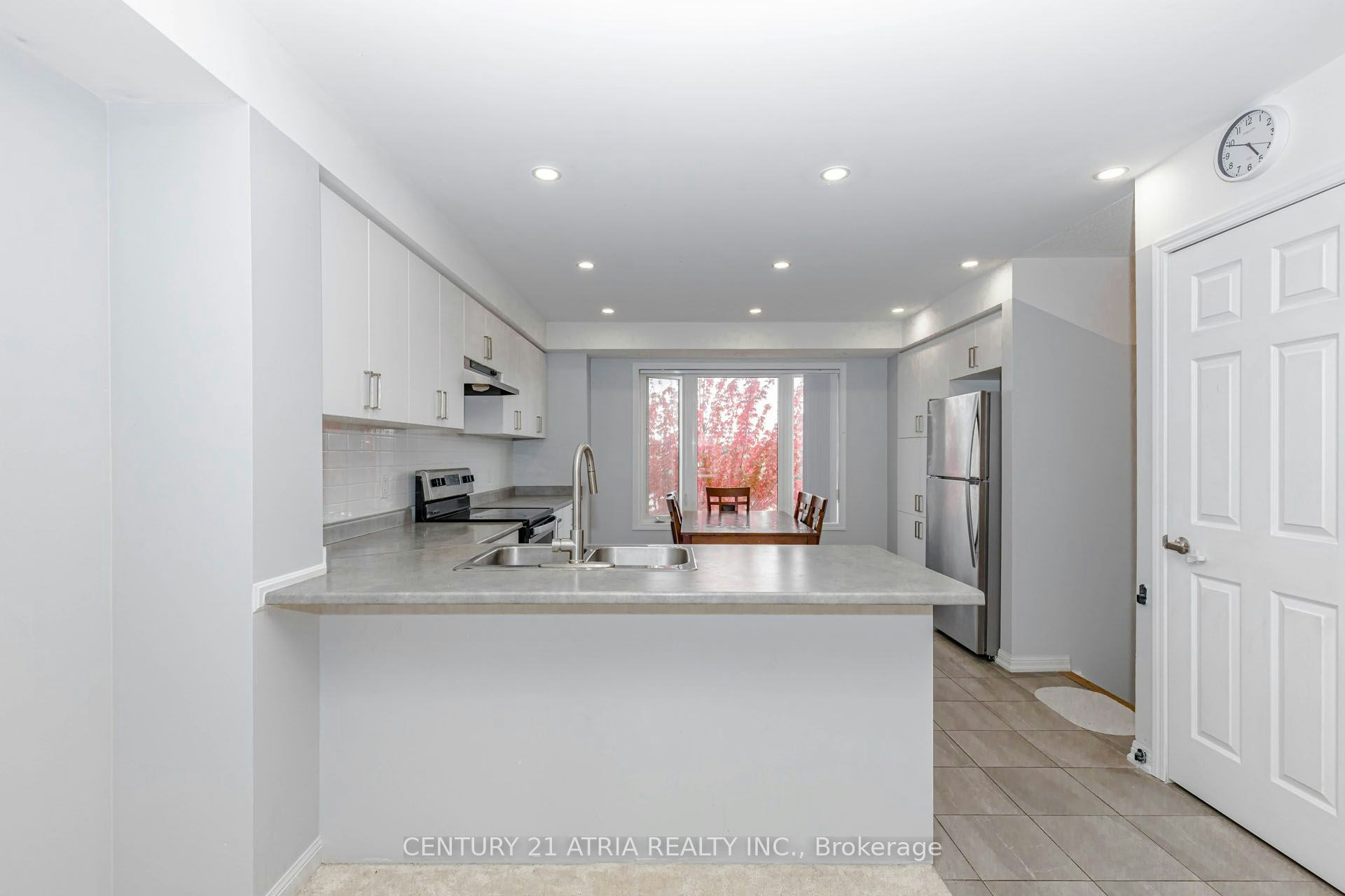 72-1 Beckenrose Court, Brampton, ON, L6Y 6G2 - 8
