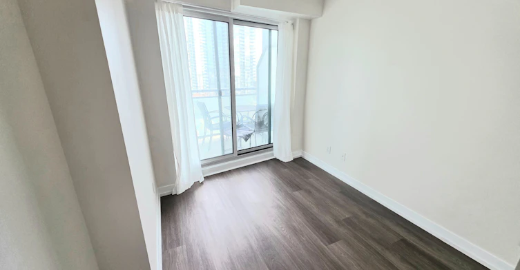 1013-155 Legion Road N, Toronto, ON, M8Y 0A7 - 18