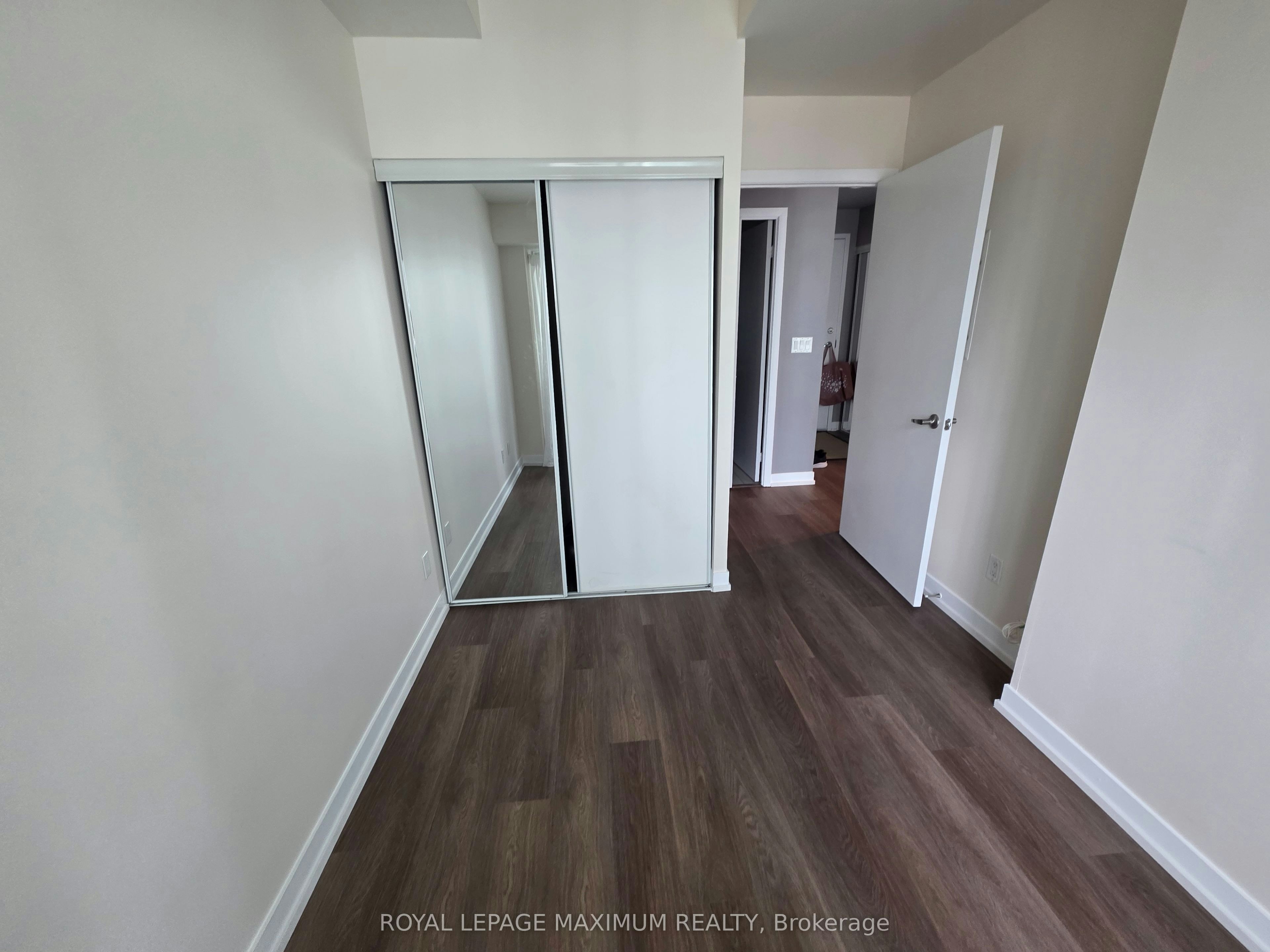 1013-155 Legion Road N, Toronto, ON, M8Y 0A7 - 16