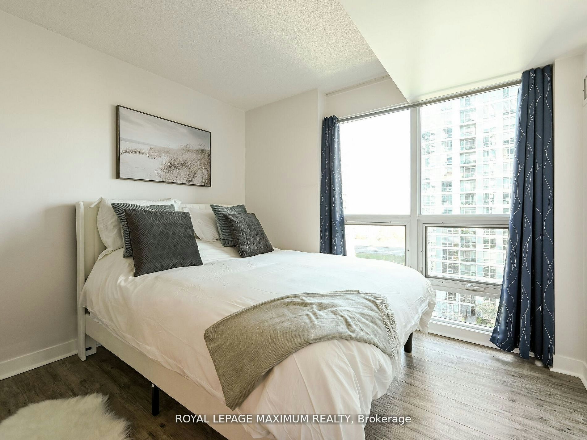 1013-155 Legion Road N, Toronto, ON, M8Y 0A7 - 14