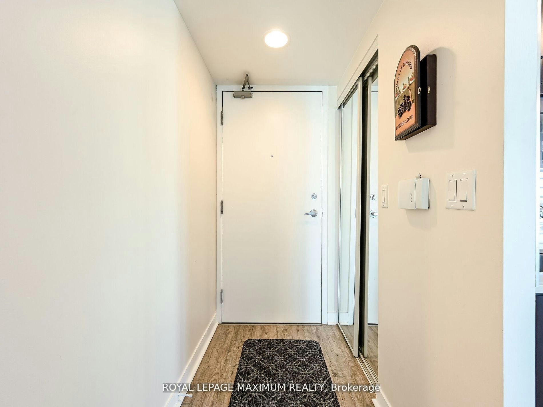 1013-155 Legion Road N, Toronto, ON, M8Y 0A7 - 22