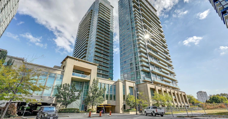 1013-155 Legion Road N, Toronto, ON, M8Y 0A7
