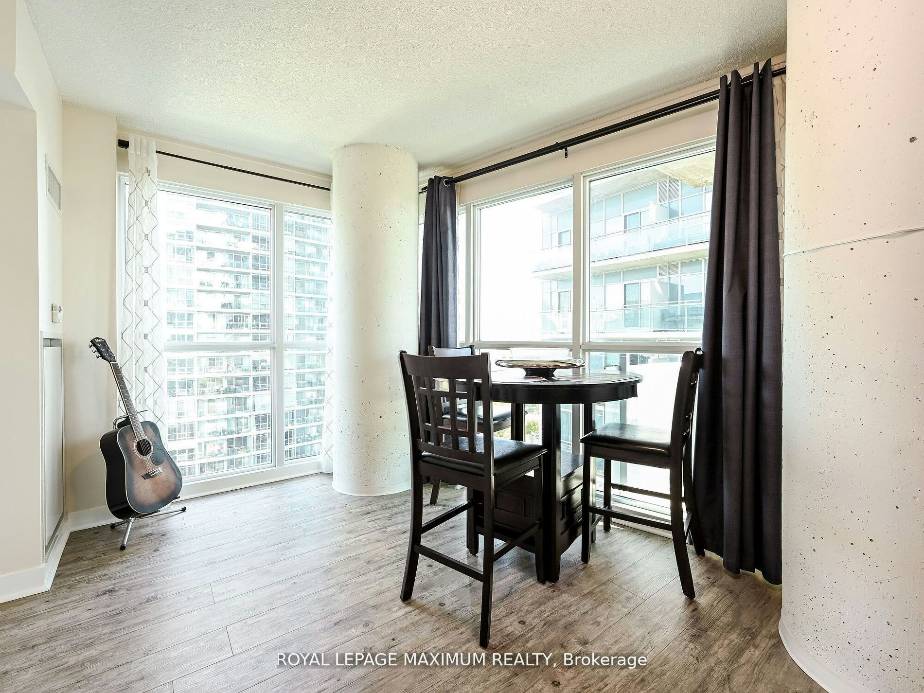 1013-155 Legion Road N, Toronto, ON, M8Y 0A7 - 13