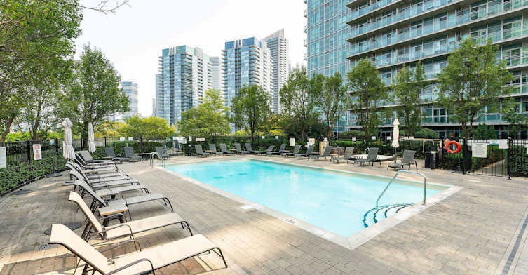 1013-155 Legion Road N, Toronto, ON, M8Y 0A7 - 38