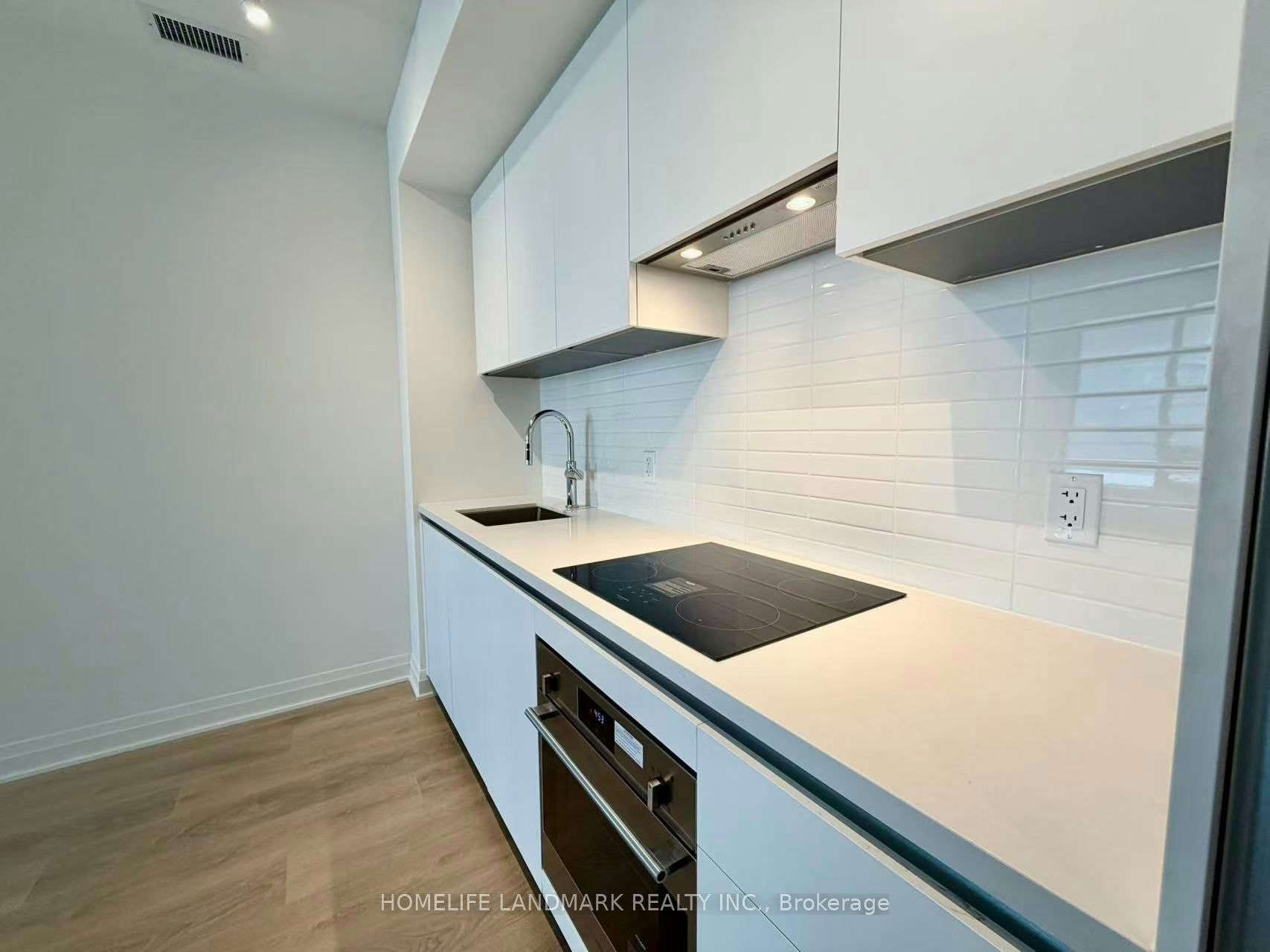 605-4015 The Exchange N/A, Mississauga, ON, L5B 0N9 - 6