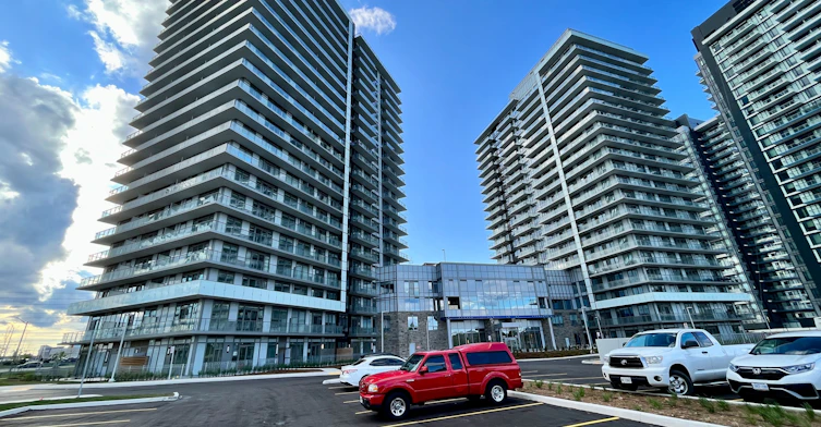 1101-4655 Metcalfe Avenue, Mississauga, ON, L5M 0Z7