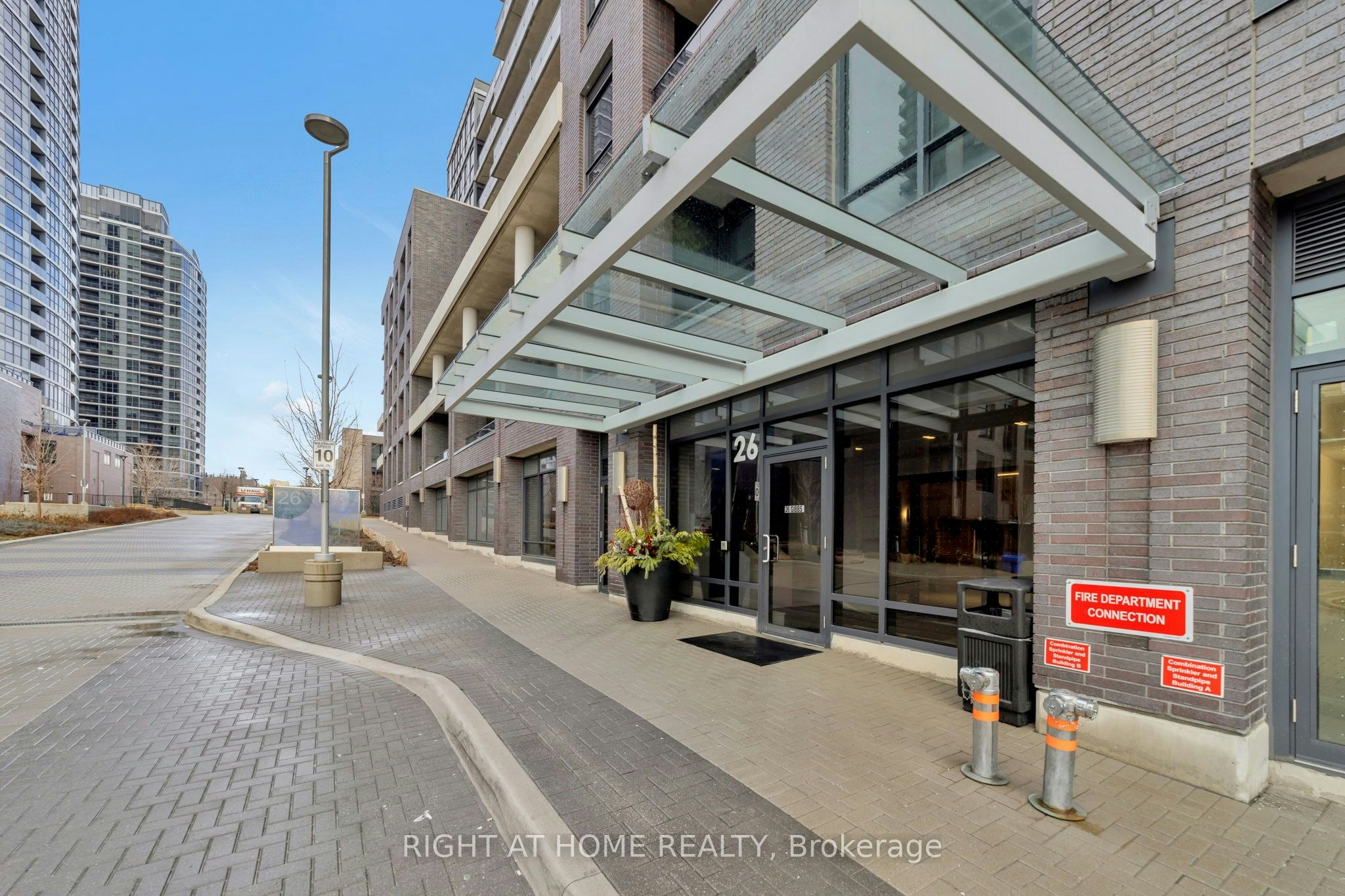 649-26 Gibbs Road, Toronto, ON, M9B 0E3 - 3