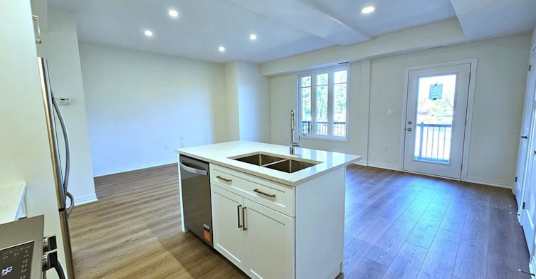 2-741 Front Royal Street, Mississauga, ON, L4Y 0G6 - 6