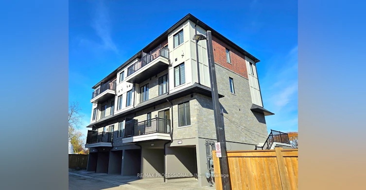 2-741 Front Royal Street, Mississauga, ON, L4Y 0G6