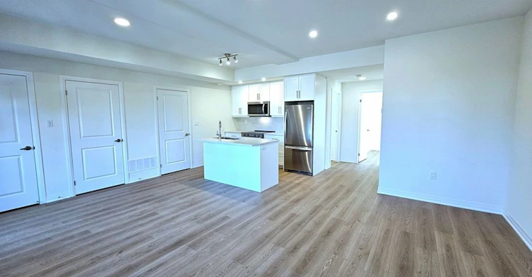 2-741 Front Royal Street, Mississauga, ON, L4Y 0G6 - 5