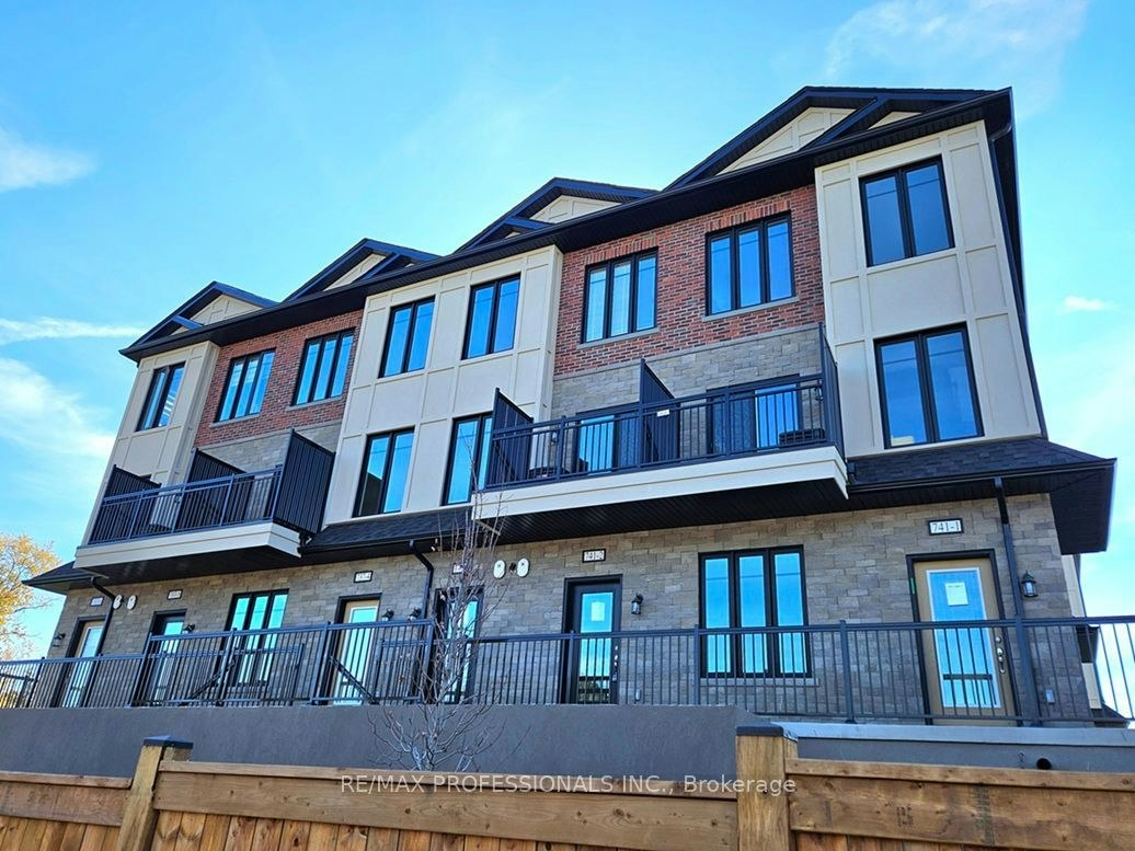2-741 Front Royal Street, Mississauga, ON, L4Y 0G6 - 2