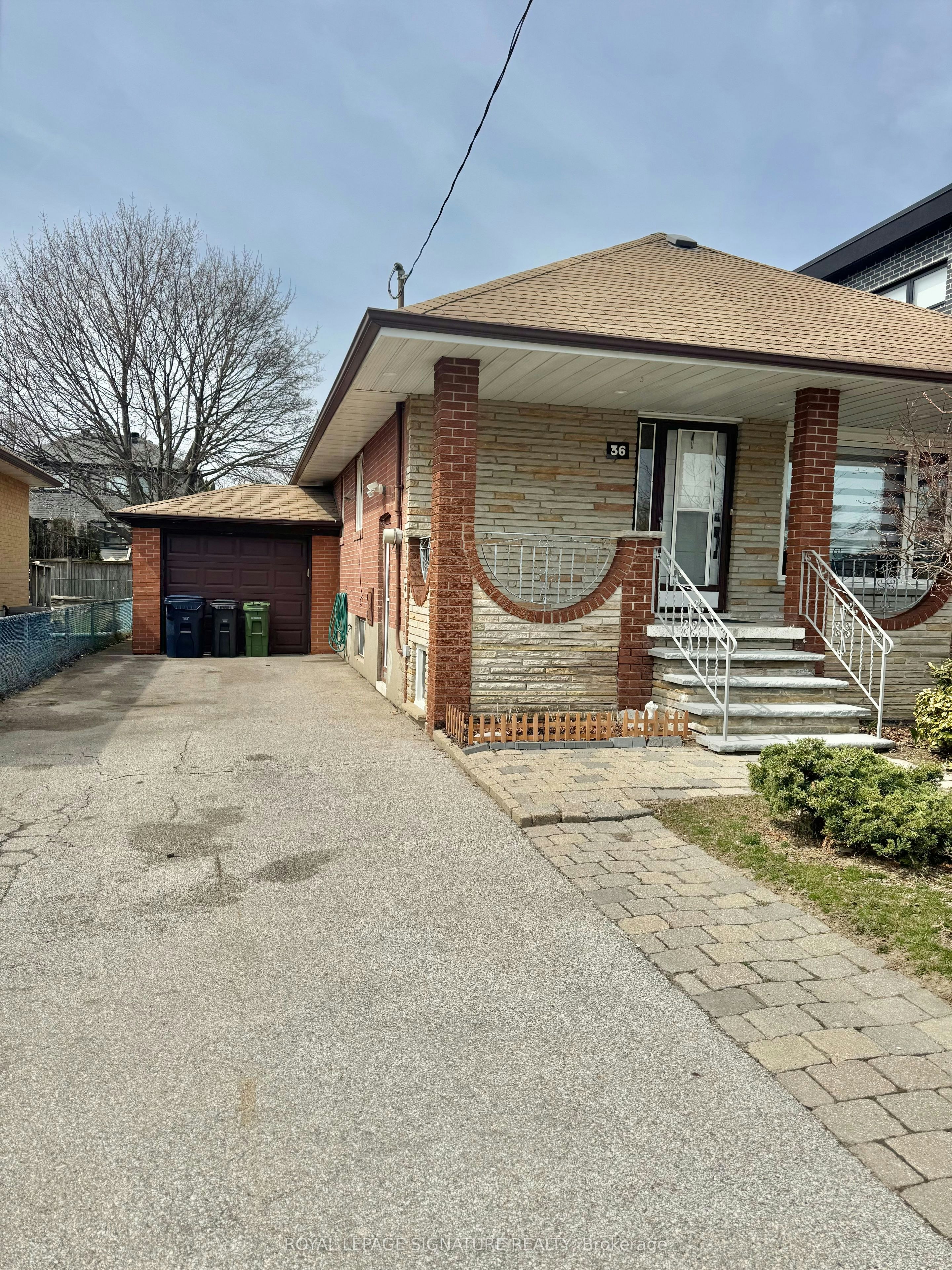 36 Ashmore Avenue, Toronto, ON, M8Z 4C4