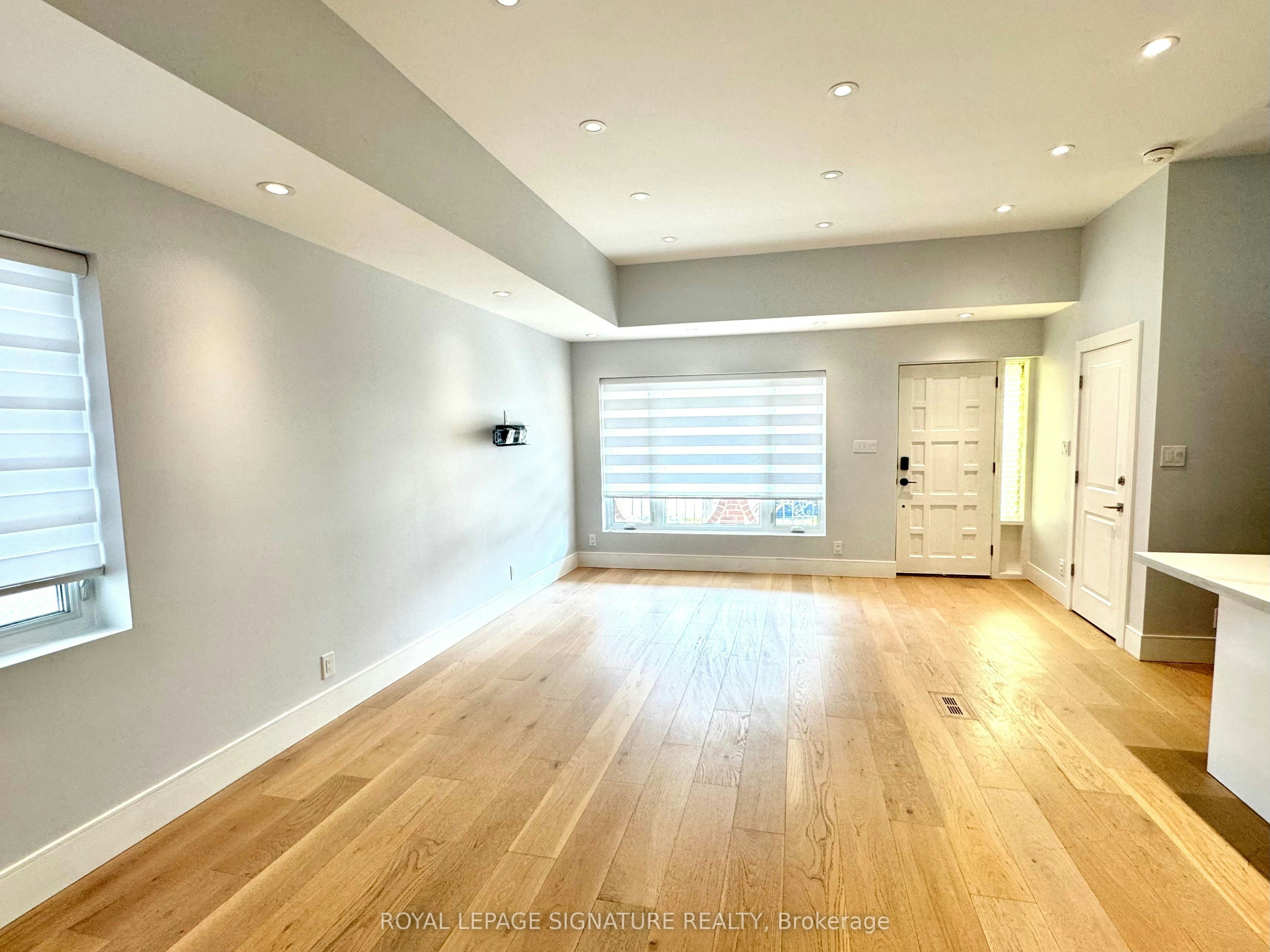36 Ashmore Avenue, Toronto, ON, M8Z 4C4 - 3
