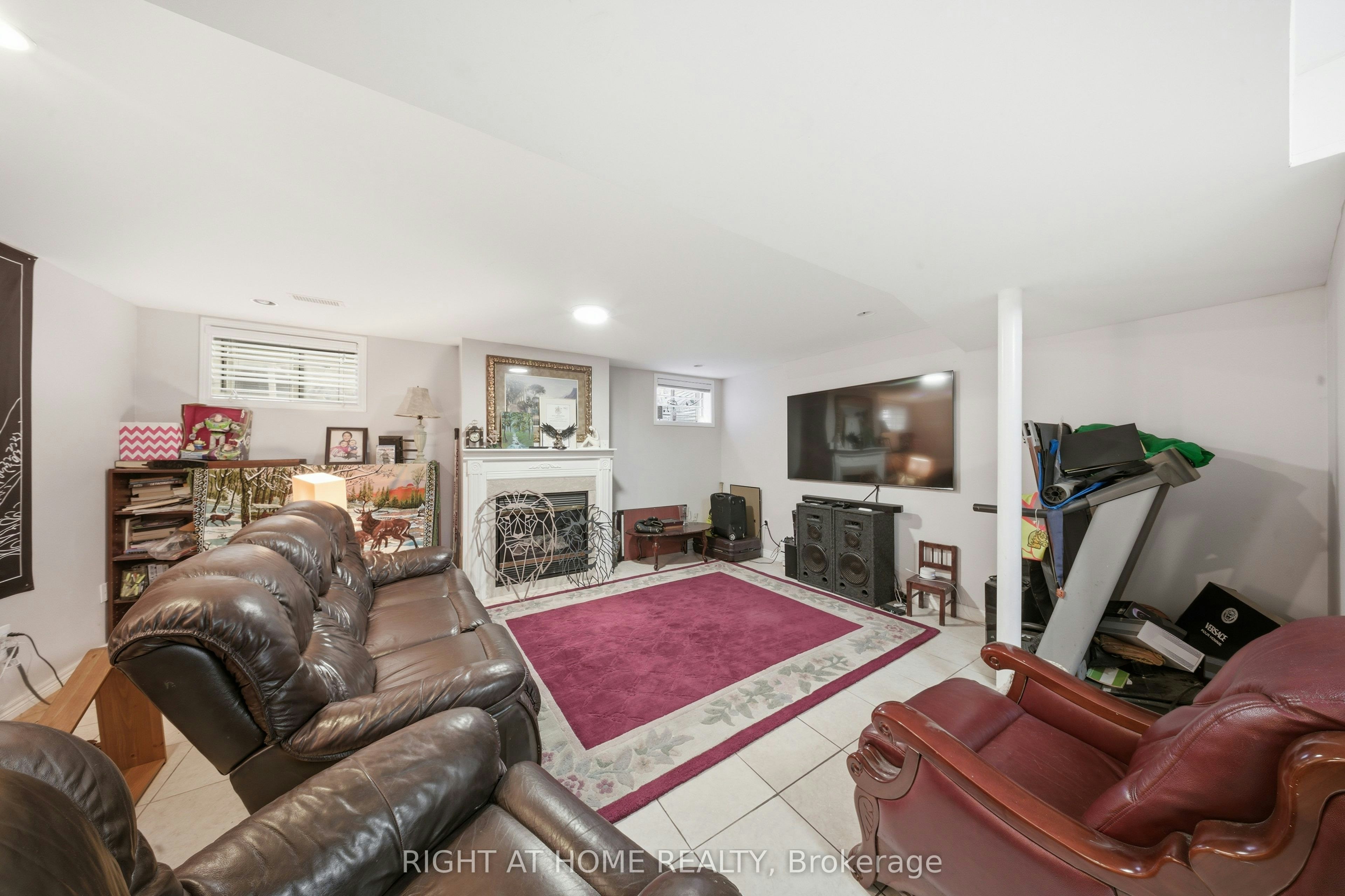 284 Maple Leaf Drive, Toronto, ON, M6L 1P3 - 29