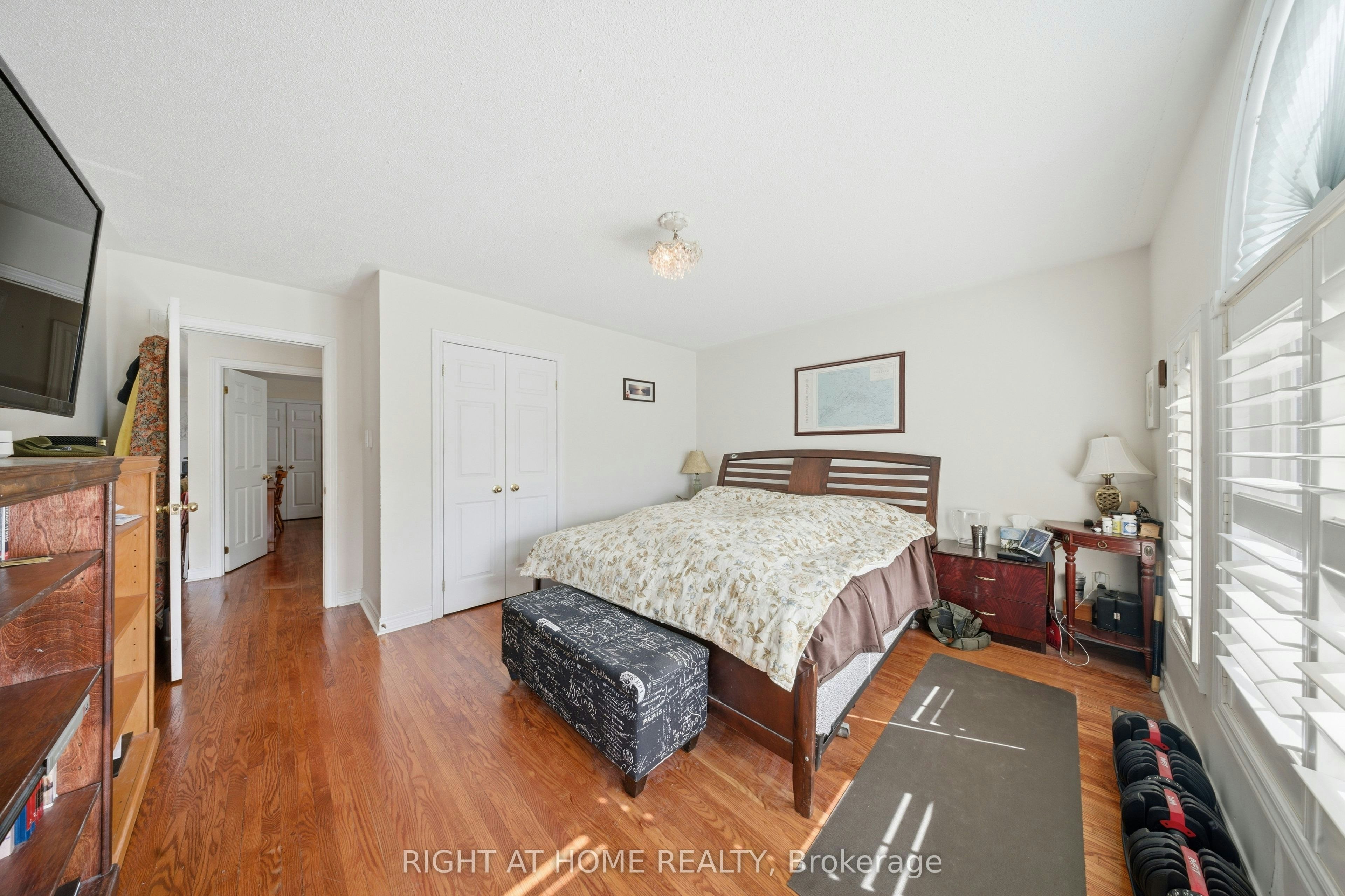 284 Maple Leaf Drive, Toronto, ON, M6L 1P3 - 24