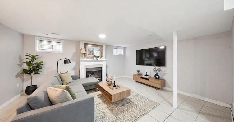 284 Maple Leaf Drive, Toronto, ON, M6L 1P3 - 30