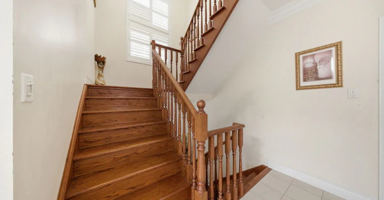 284 Maple Leaf Drive, Toronto, ON, M6L 1P3 - 16