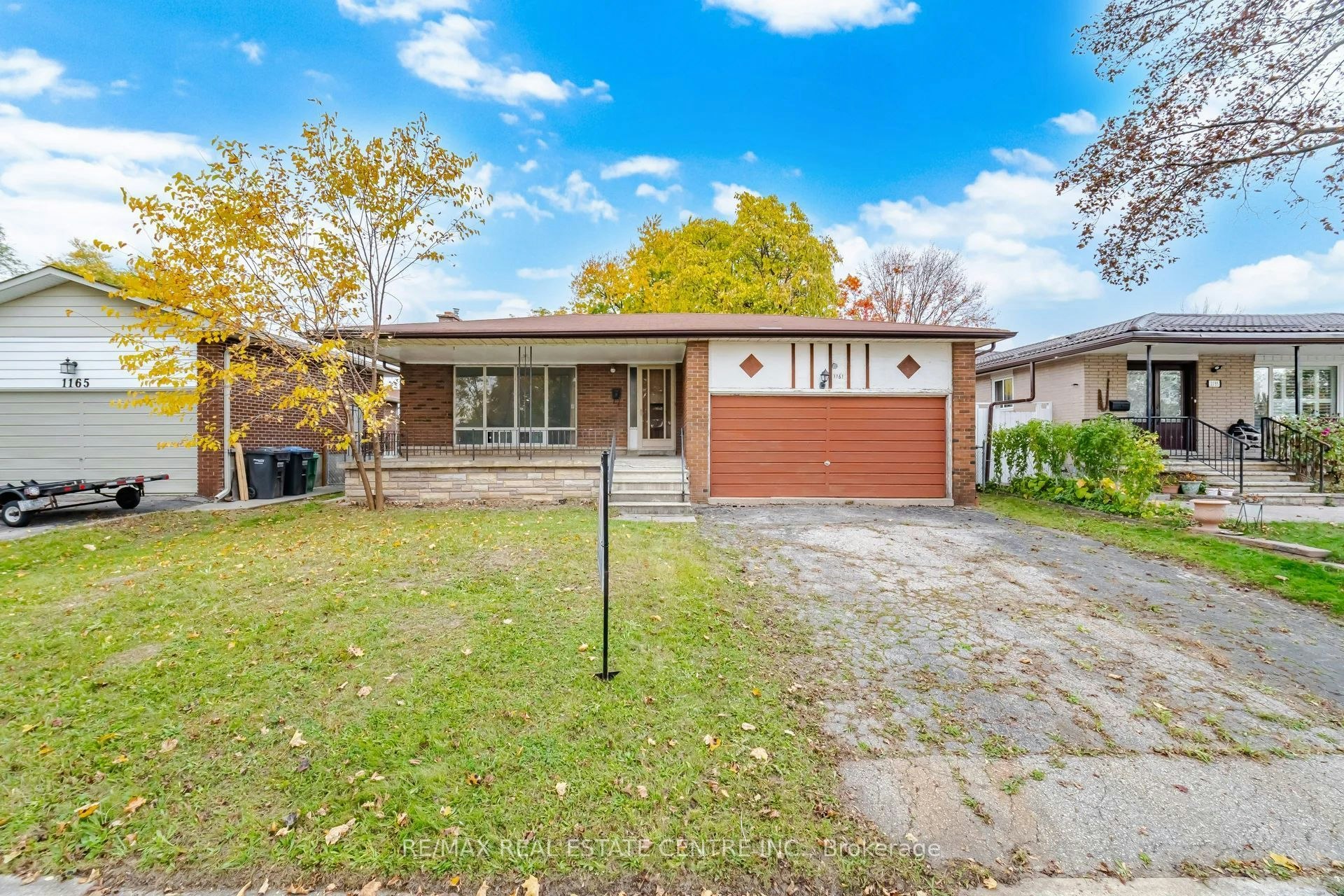 1161 Chada Avenue, Mississauga, ON, L5C 1P8