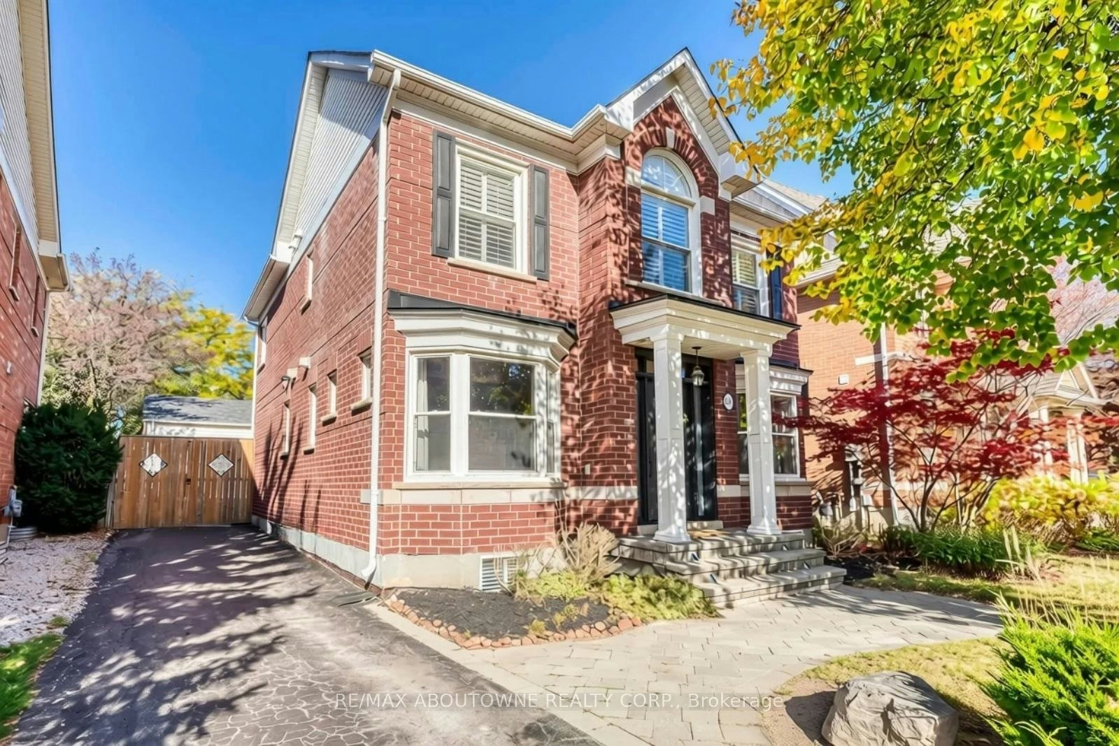 241 Lexington Road, Oakville, ON, L6H 6L5