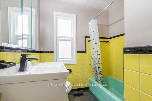 MAIN-6 Jubilee Crescent, Toronto, ON, M9M 1L3 - 13