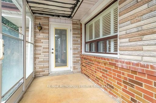 MAIN-6 Jubilee Crescent, Toronto, ON, M9M 1L3 - 2