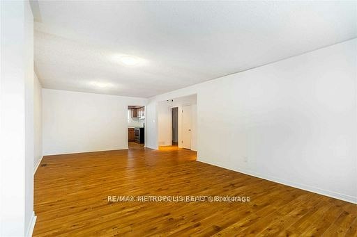 MAIN-6 Jubilee Crescent, Toronto, ON, M9M 1L3 - 5