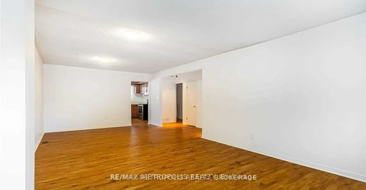MAIN-6 Jubilee Crescent, Toronto, ON, M9M 1L3 - 5
