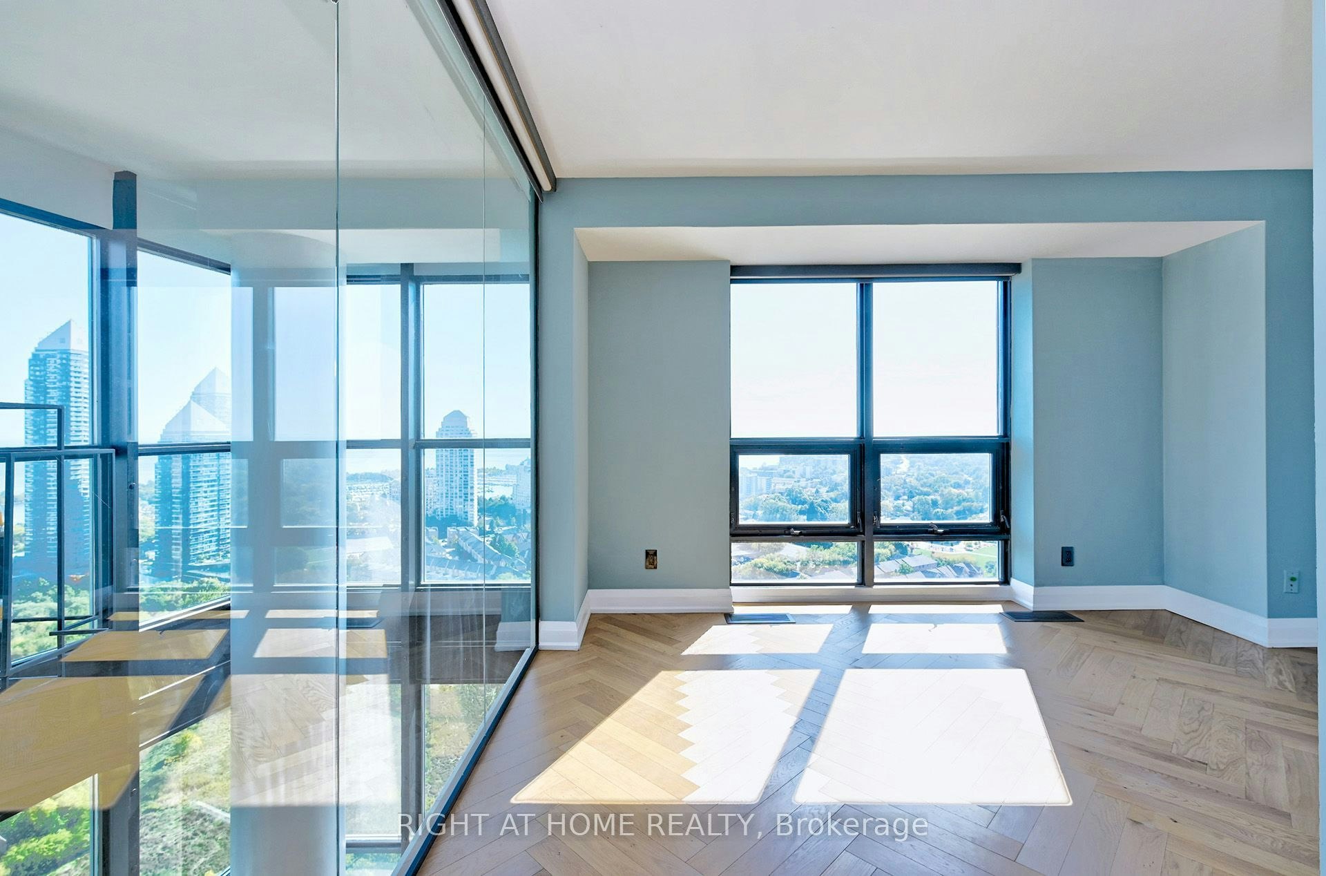 2704-155 Legion Road N, Toronto, ON, M8Y 0A7 - 21