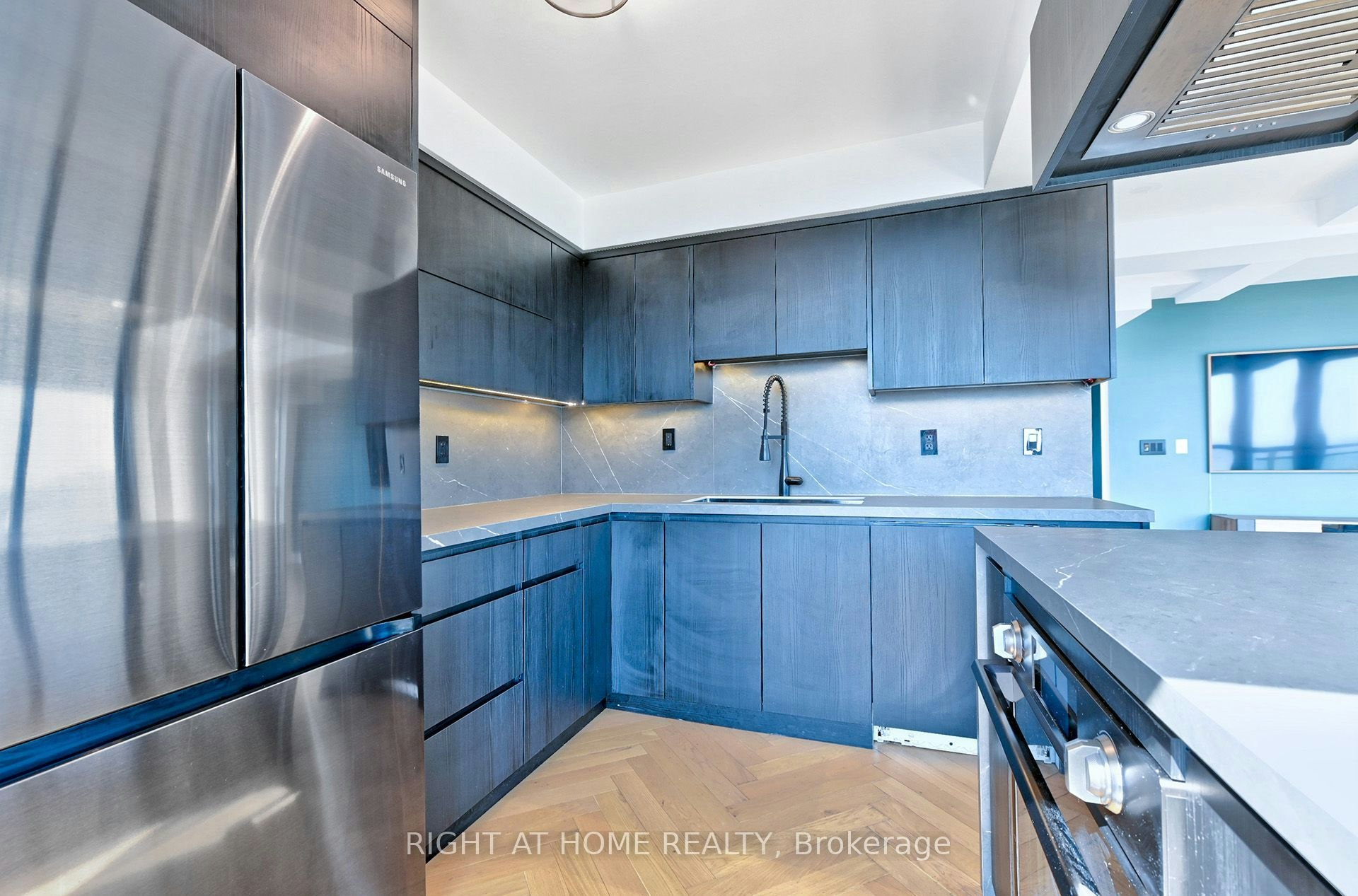 2704-155 Legion Road N, Toronto, ON, M8Y 0A7 - 15