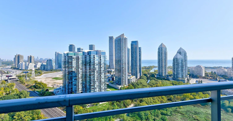 2704-155 Legion Road N, Toronto, ON, M8Y 0A7 - 25